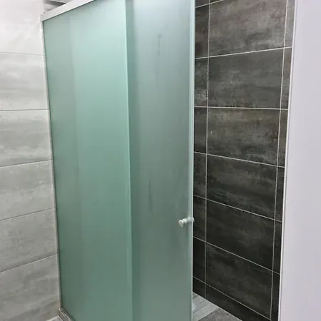 Apartment Модерен И Стилен Апартамент За Гости 